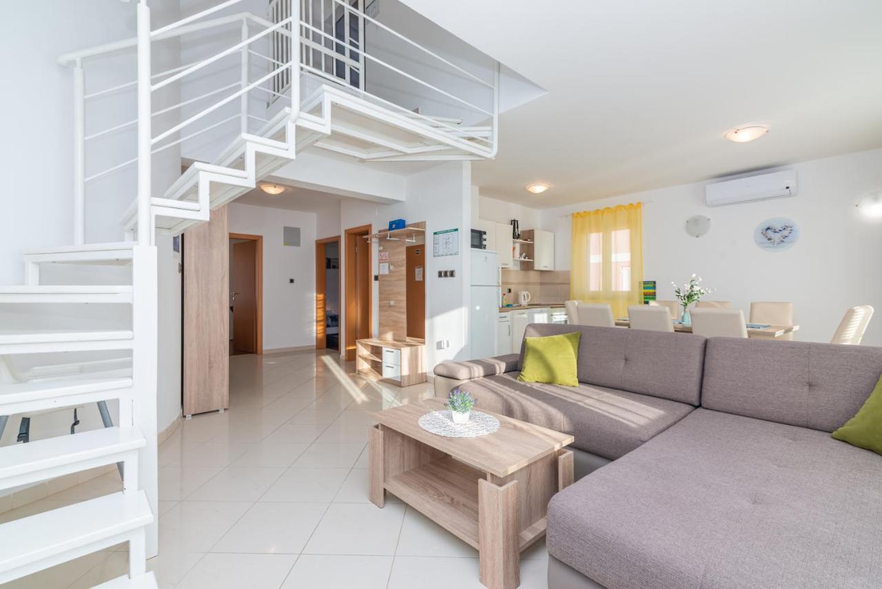 Apartment Mimoza 5, Baska, Krk Eksteriør bilde